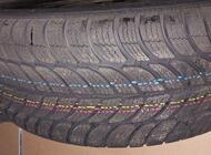 Grajewo ogłoszenia: Sprzedam alufelgi volvo z nowymi oponami zimowymi debica frigo... - zdjęcie