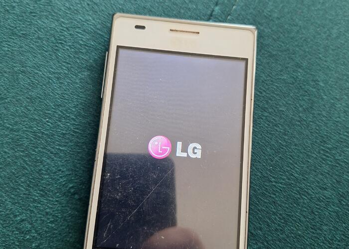 Grajewo ogłoszenia: LG L5 sprawny w zestawie sam telefon.