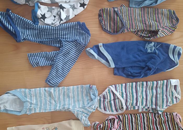 Grajewo ogłoszenia: Ubranka dla chłopca rozmiar 62-68 ponad 35 sztuk